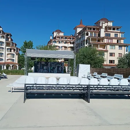 Sunrise 2 Bedrooms Apartament *