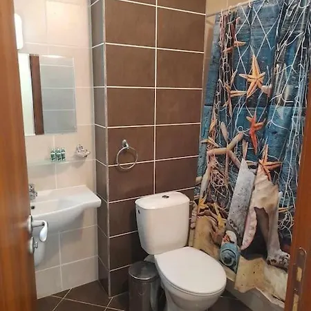 Sunrise 2 Bedrooms *